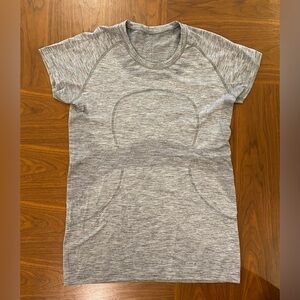 Lululemon Gray Swiftly Tech Women's Athletic Top Size 12